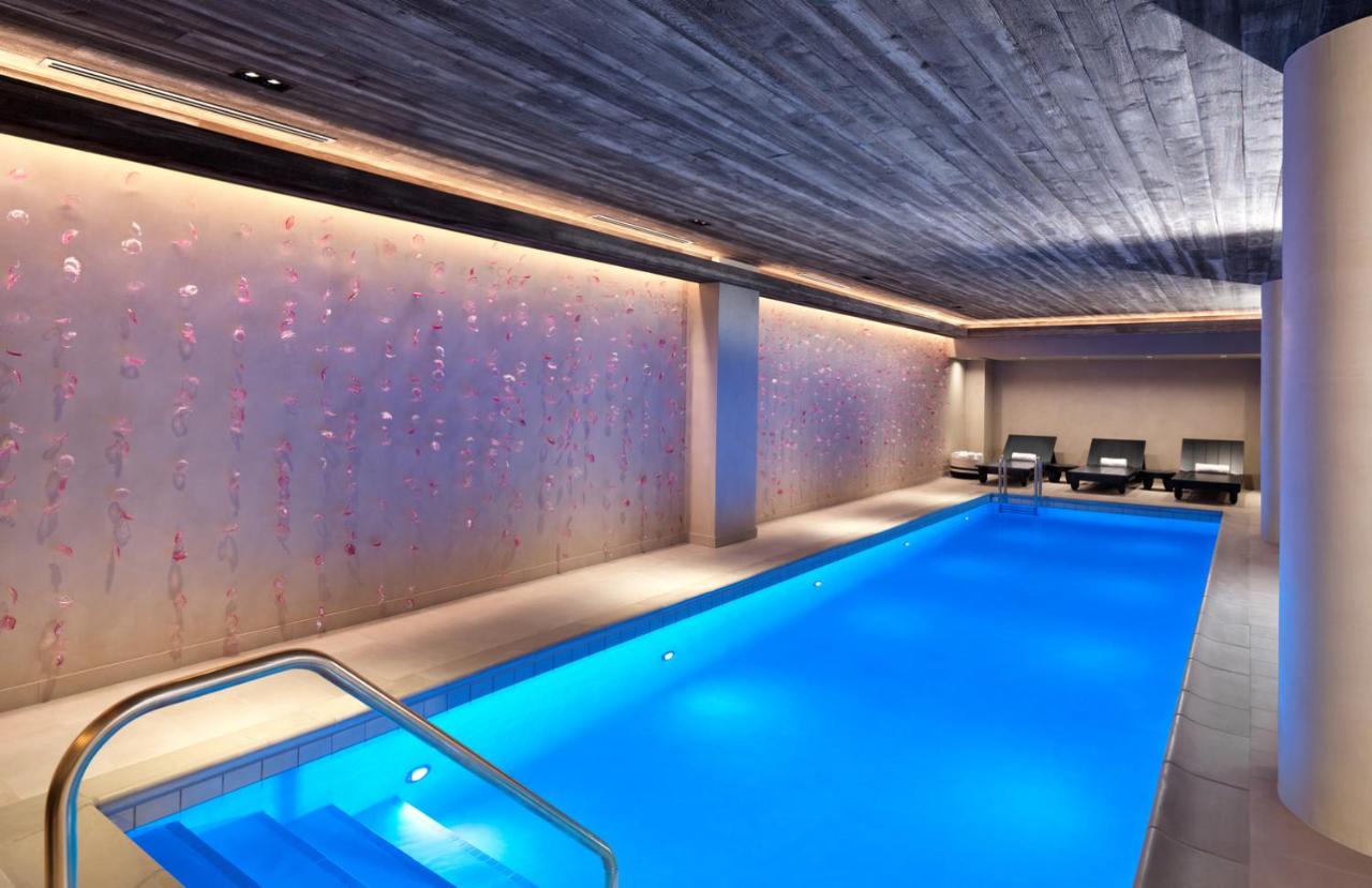 Heated swimming pool: Nobu Hotel Chicago