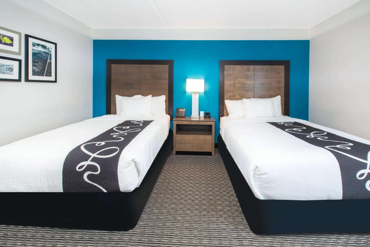 Regency Inn & Suites — photo 15