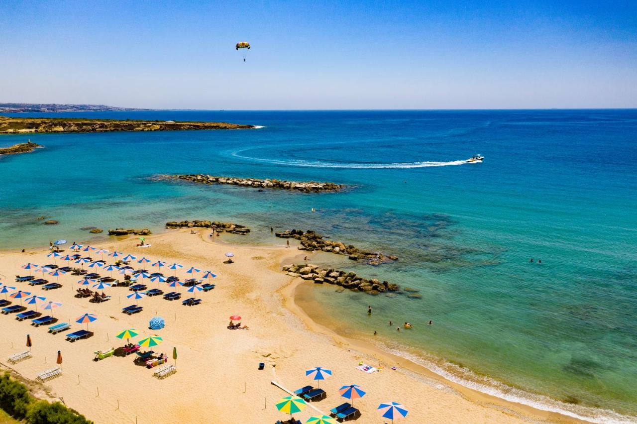 Coral Bay