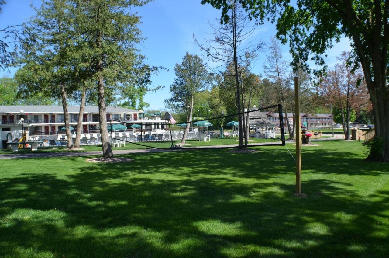 Amber's Inn and Suites — photo 17