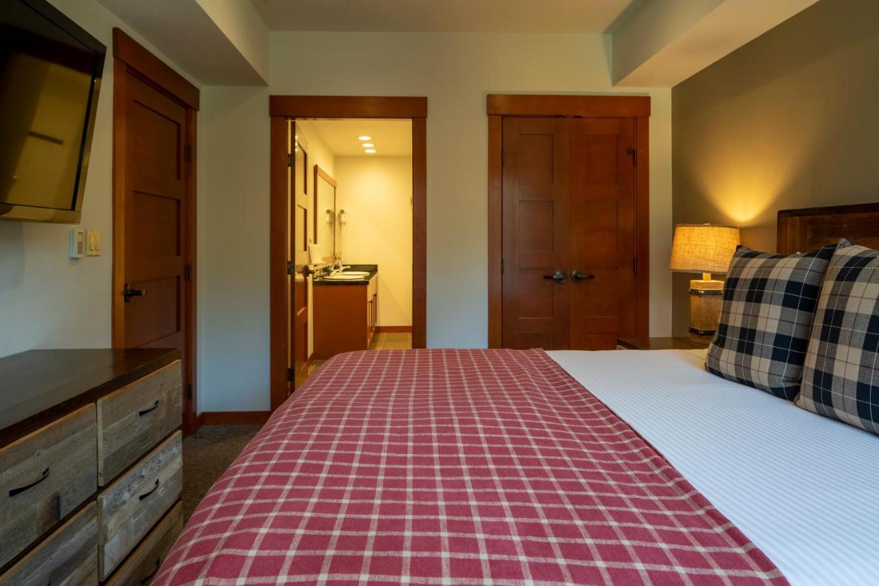 Village Lodge Canyon Mammoth — photo 11
