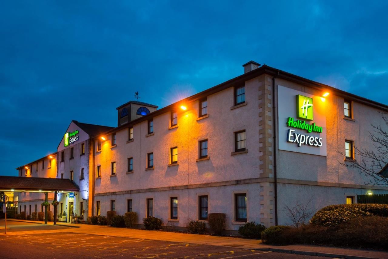 Holiday Inn Express PERTH - Laterooms