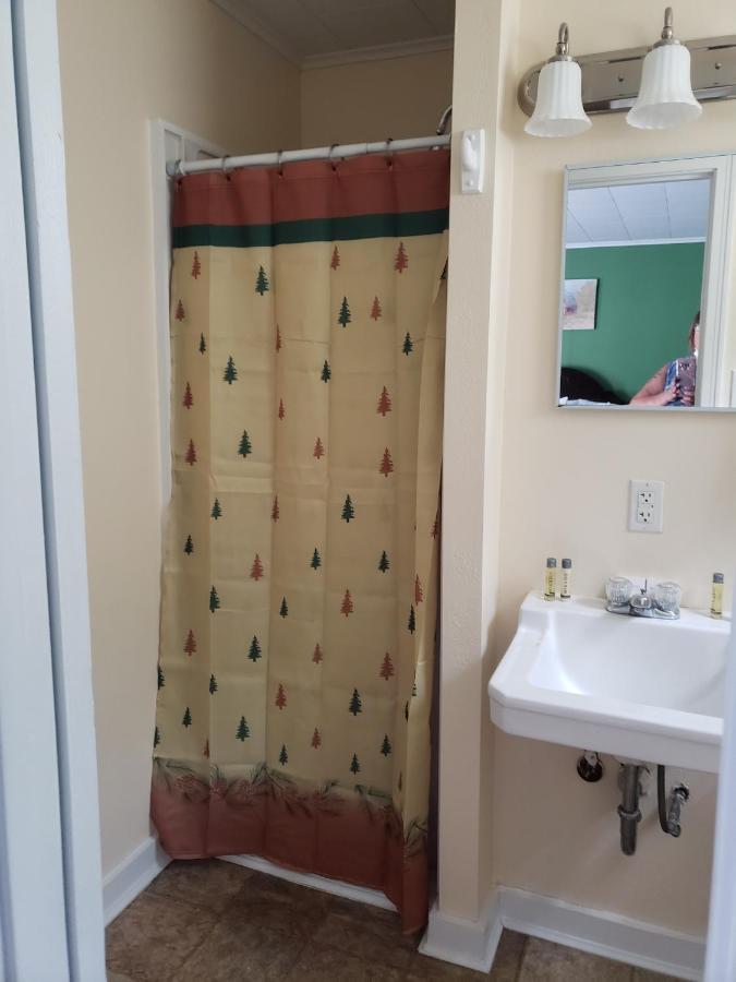 Blue Ridge Motel — photo 17