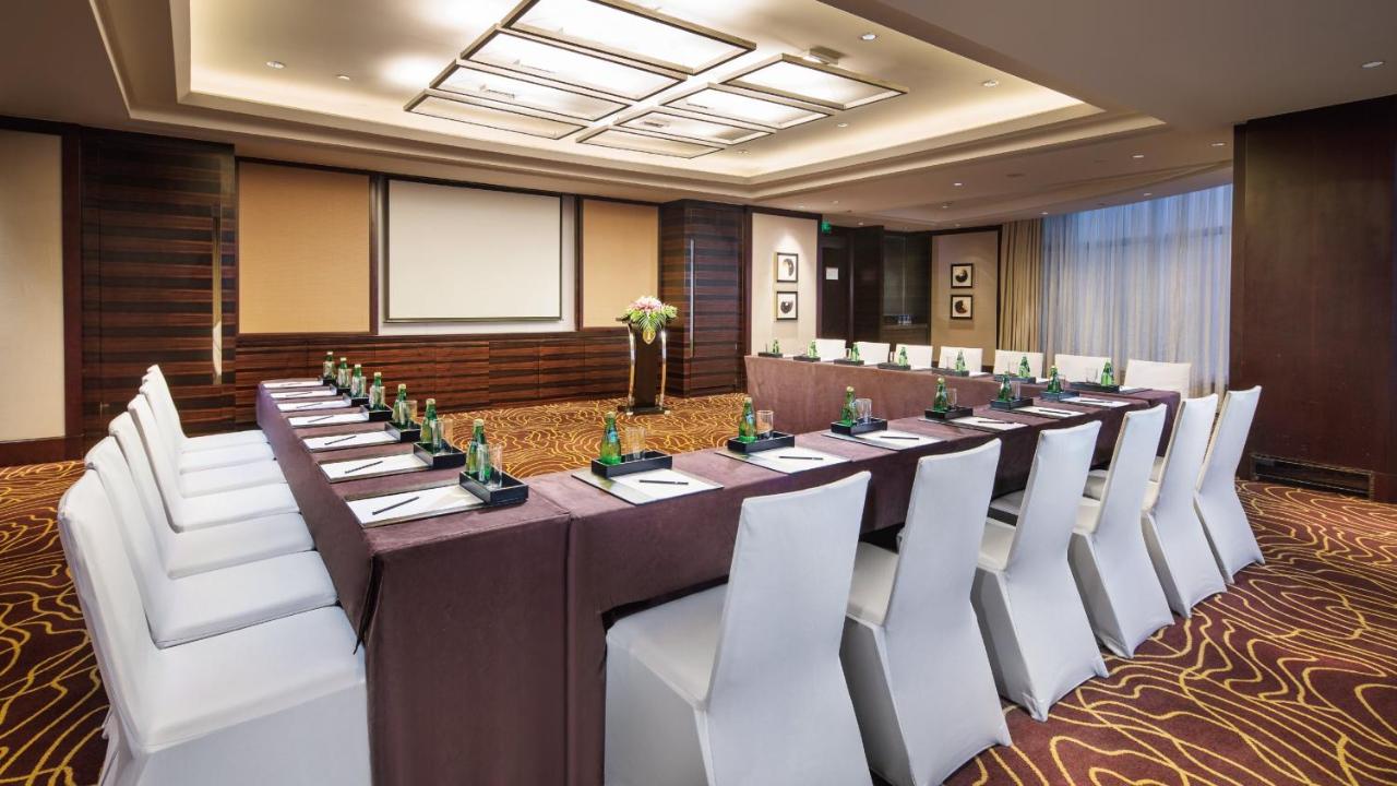InterContinental Shanghai Pudong, an IHG Hotel photo