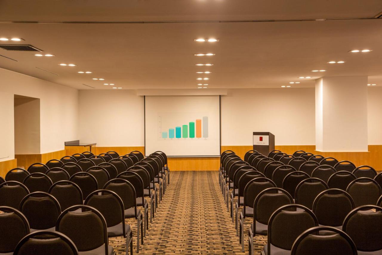 Fiesta Inn Tlalnepantla - 2