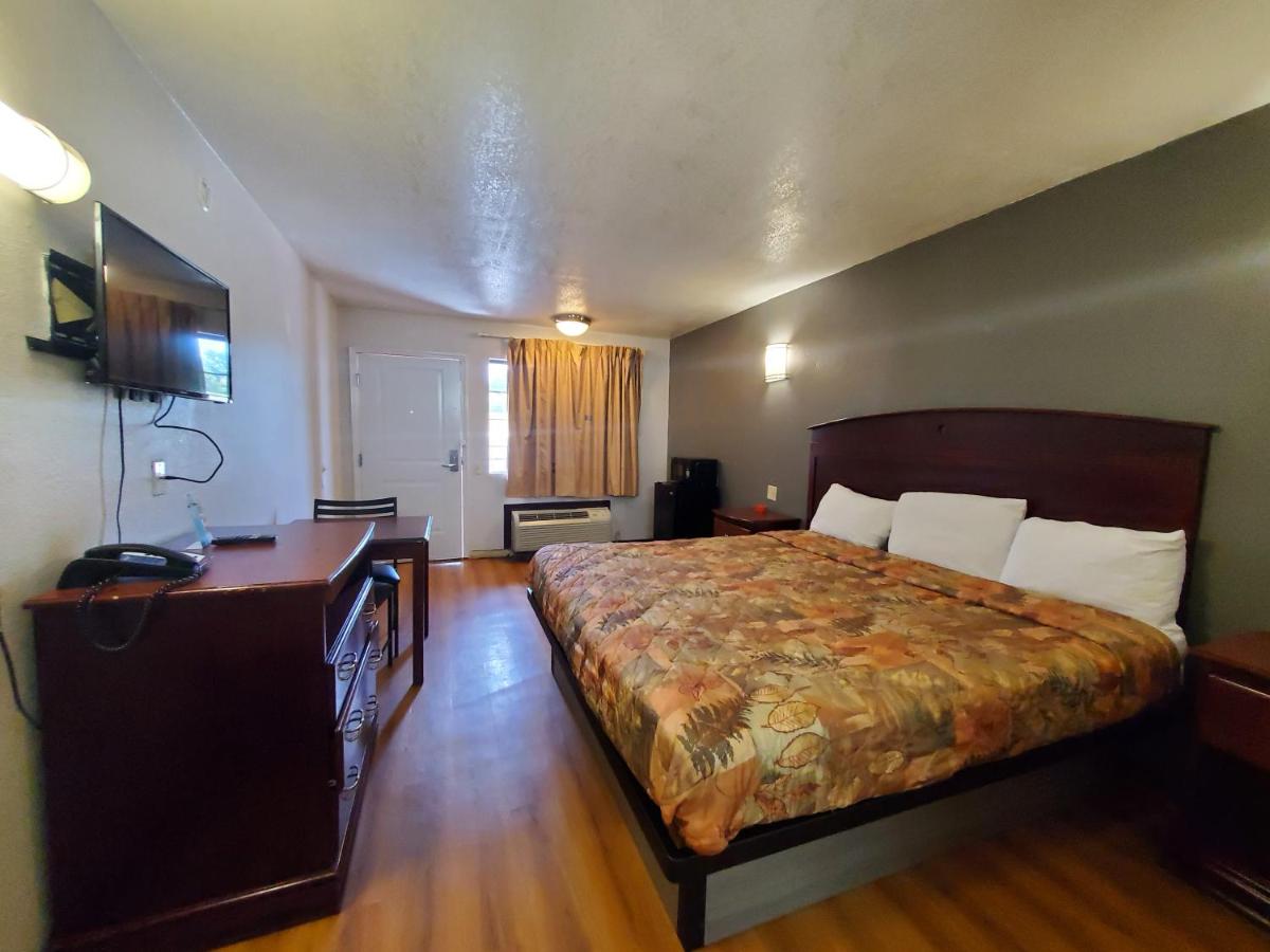 Dallas Inn — photo 12