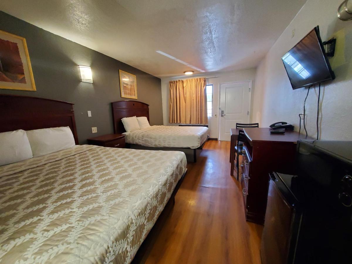 Dallas Inn — photo 17