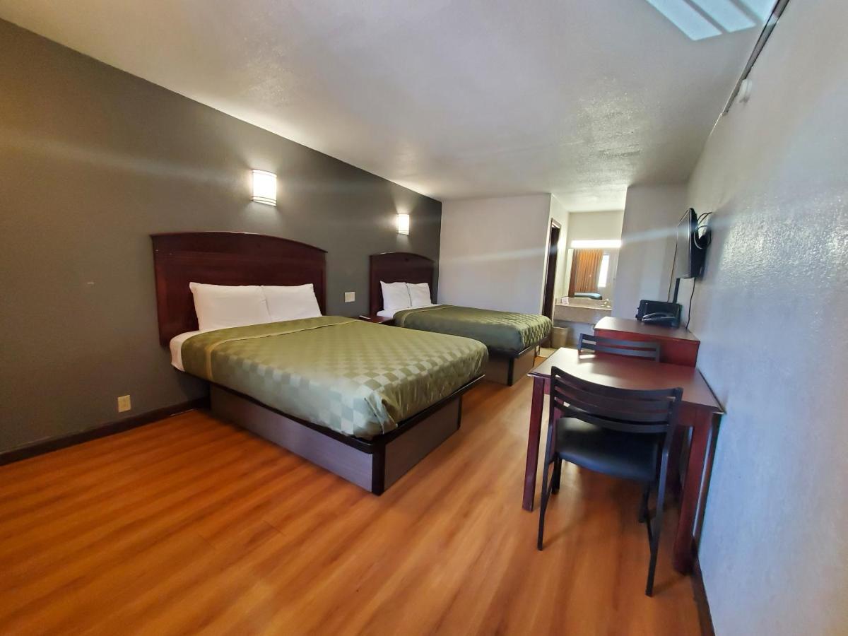 Dallas Inn — photo 19