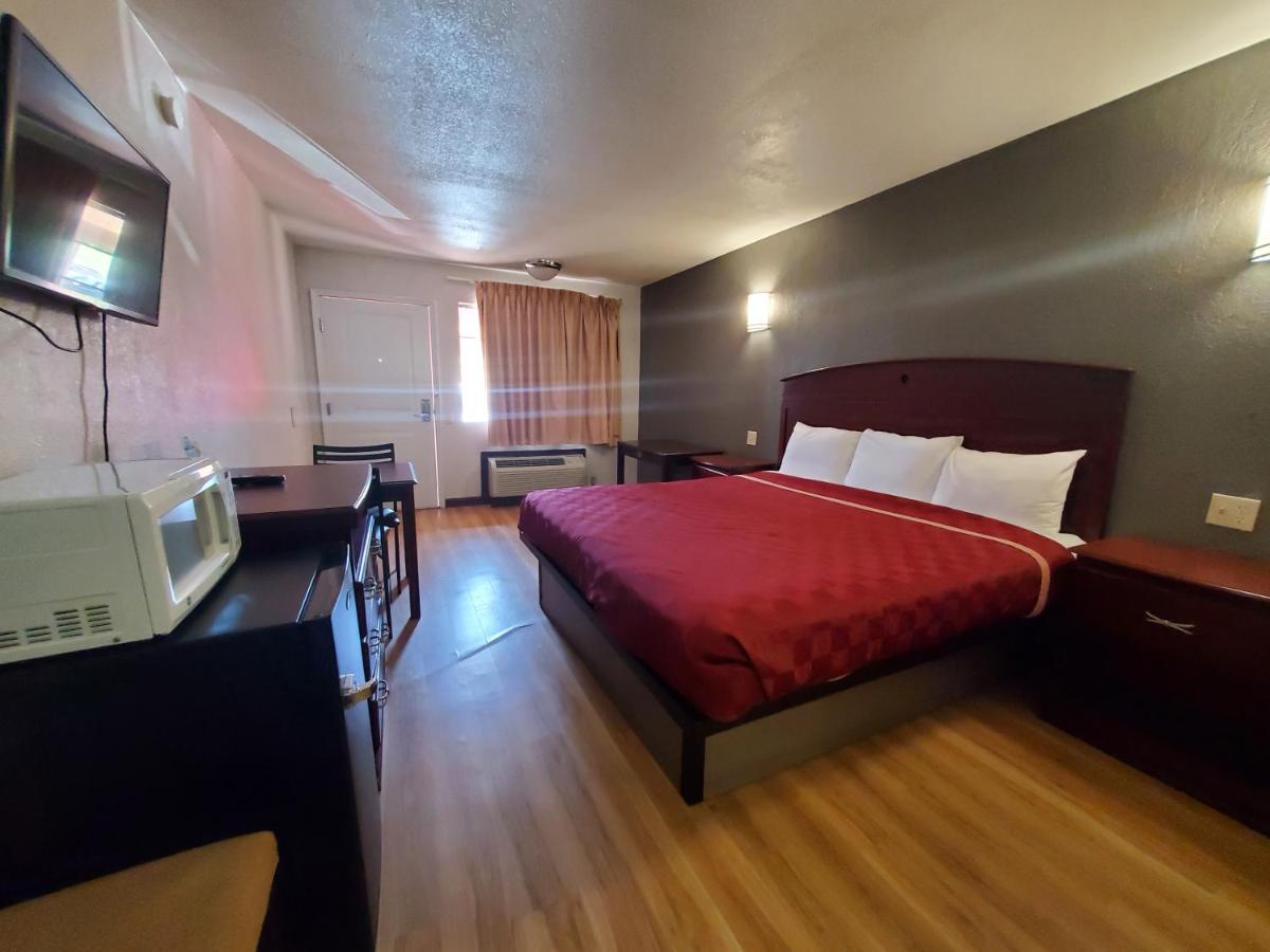Dallas Inn — photo 22