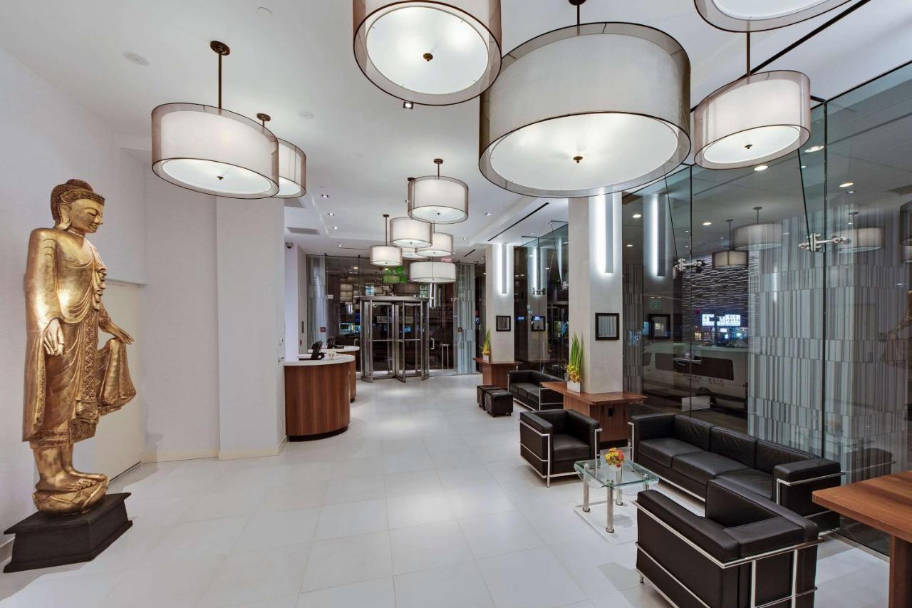 Wyndham Garden Chinatown - 5