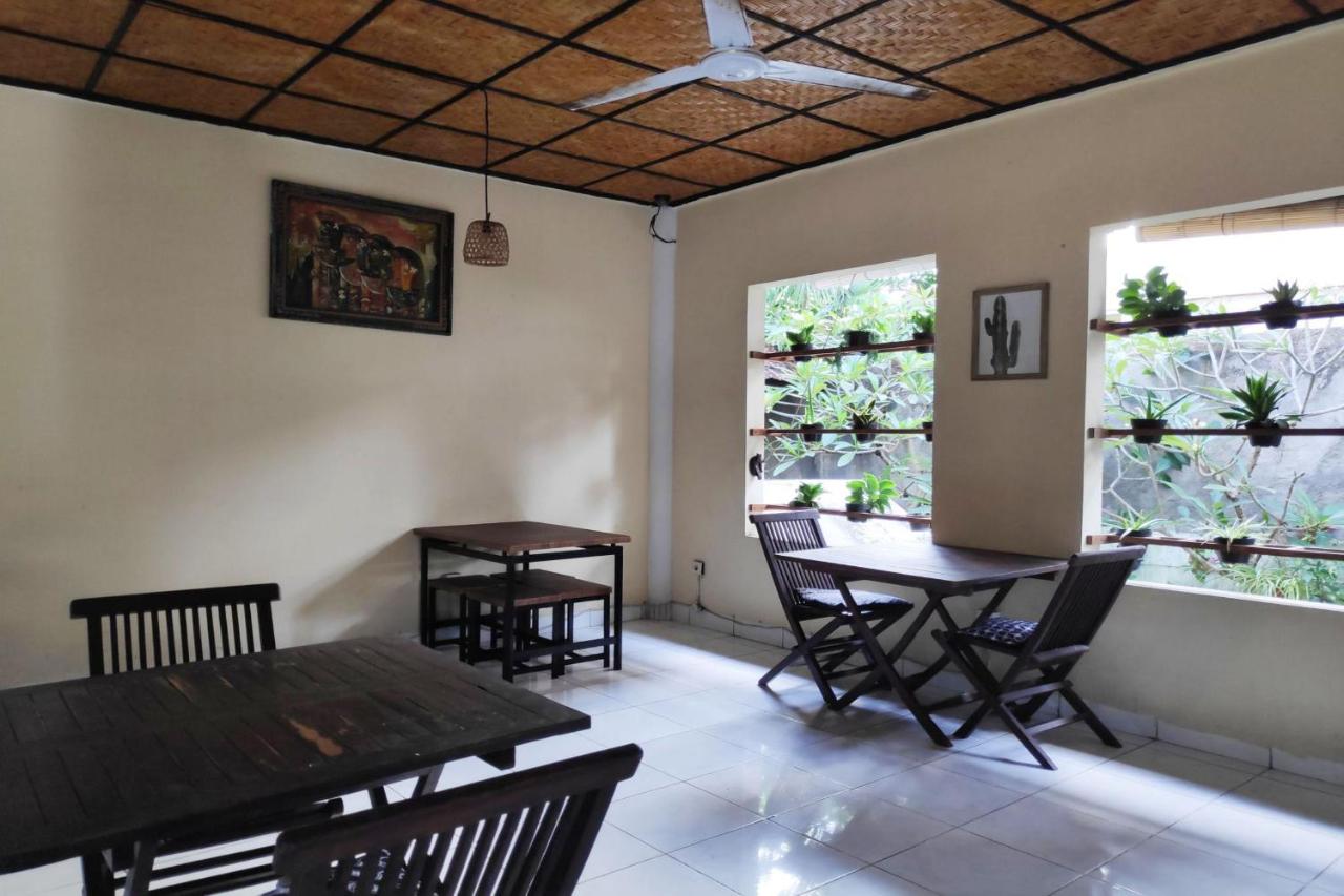 Villa Puri Royan Jimbaran - 4