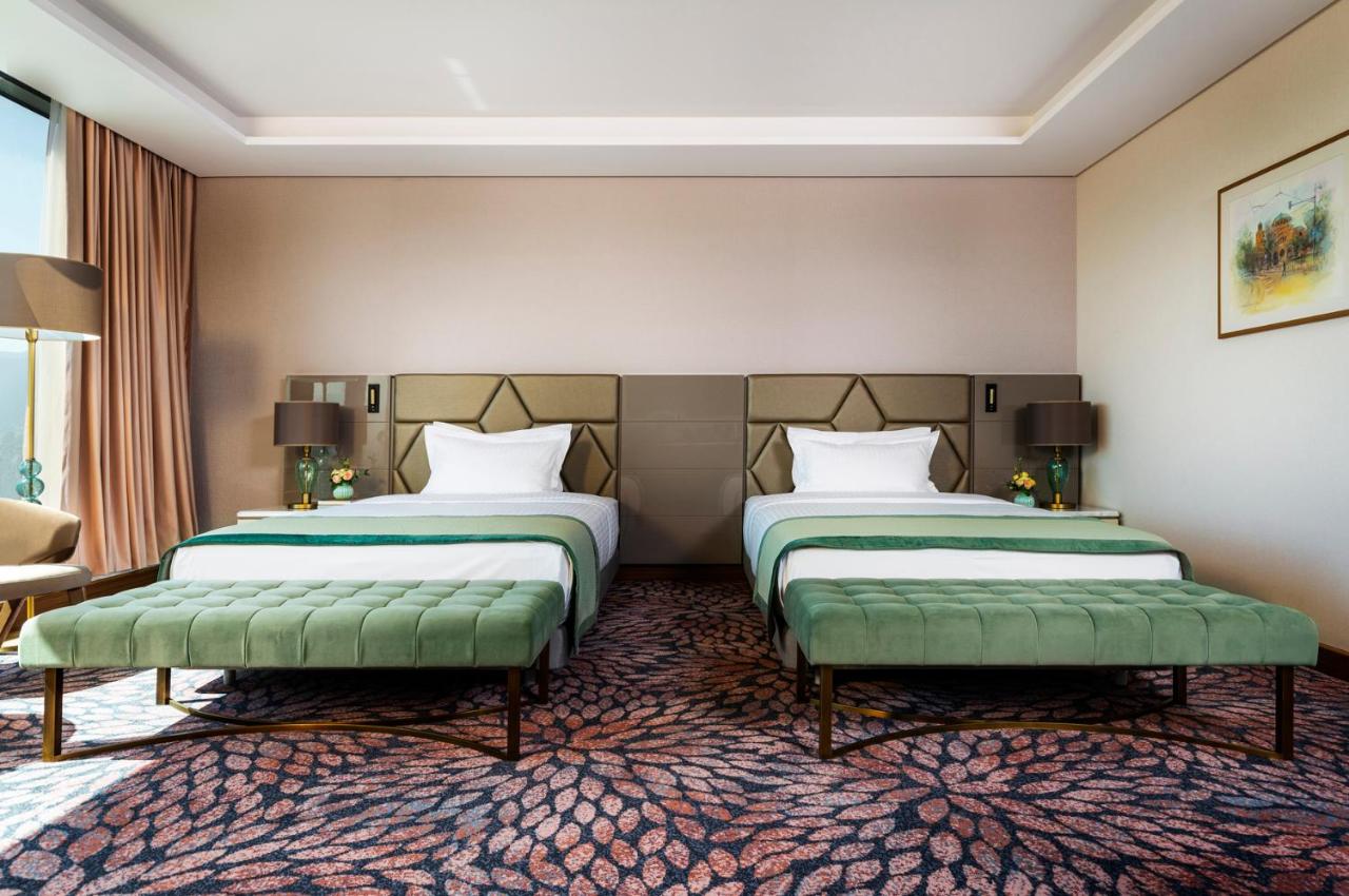 Grand Hotel Millennium Sofia photo