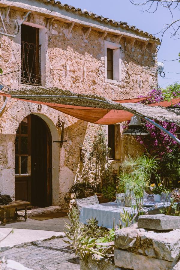 Can Recó, casa bohemia en el campo, Sant Llorenç des ...