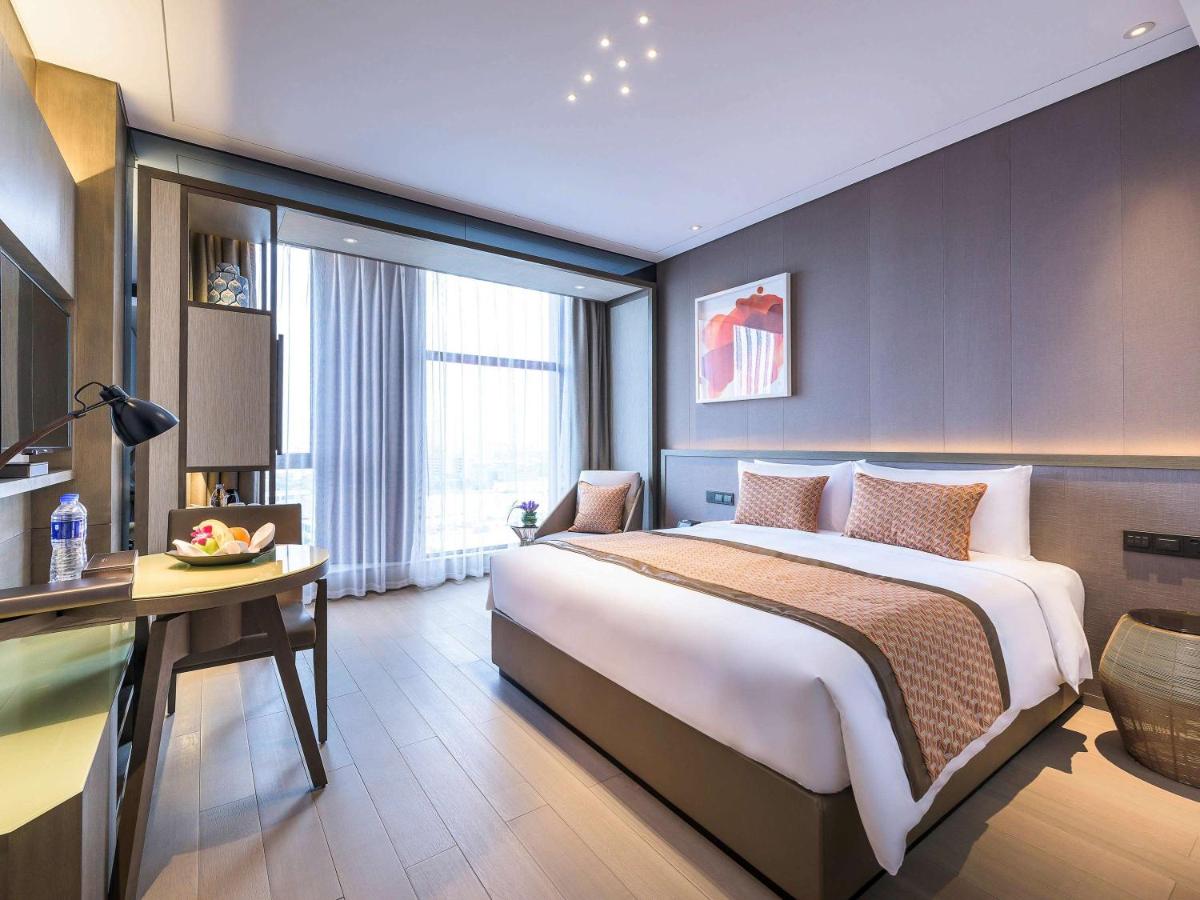 Novotel Shanghai Clover photo