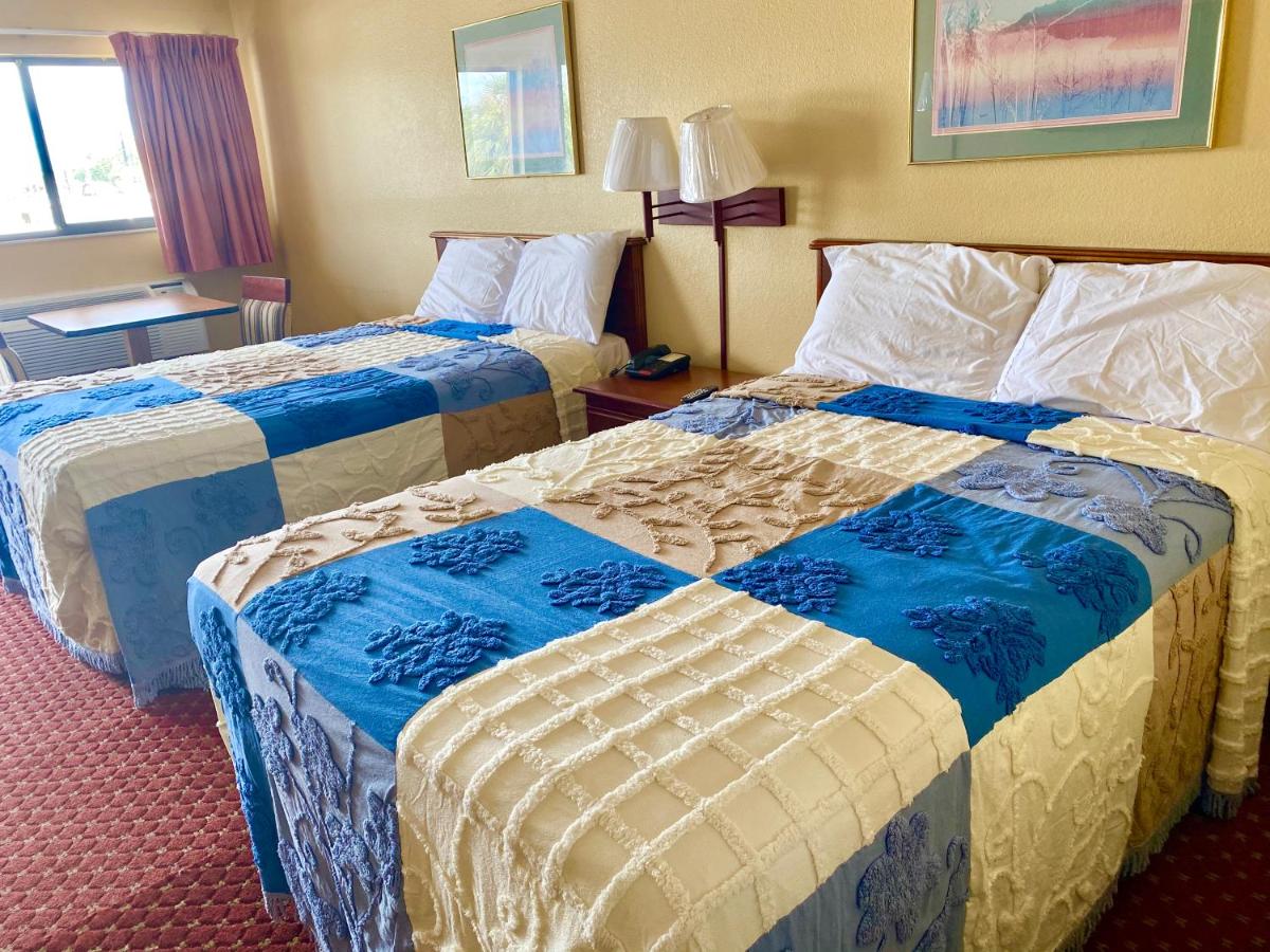 Regency Inns & Suites — photo 7