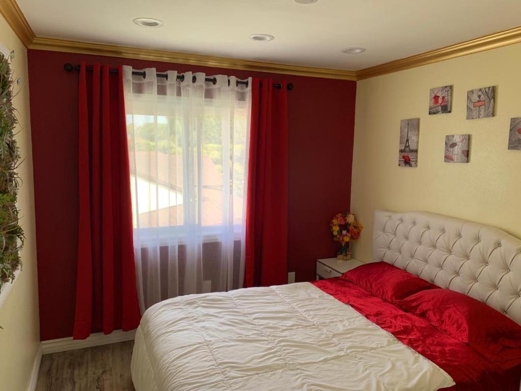 LAX Guest House — photo 14