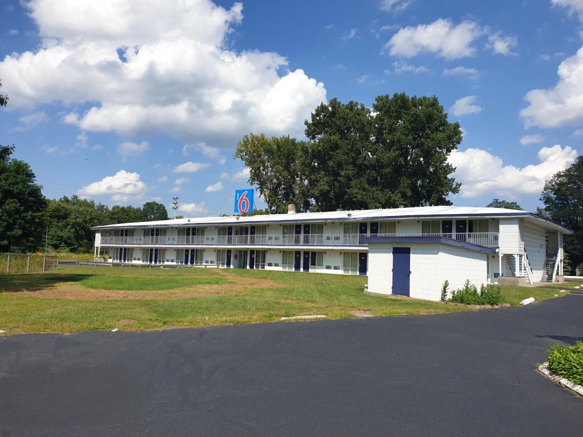 Lawrence Motel — photo 6