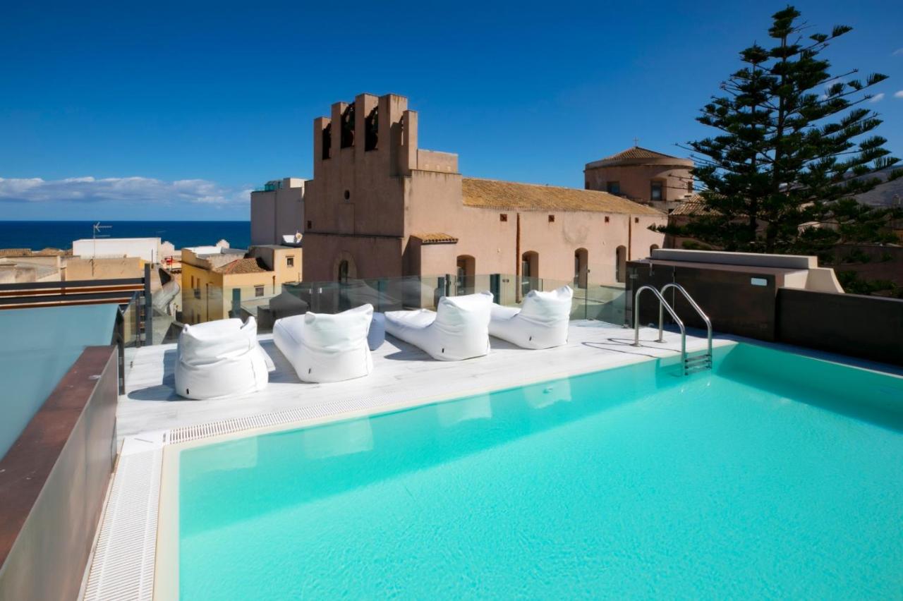 Rooftop swimming pool: Azzoli Trapani - Apartments&Skypool - Adults Only