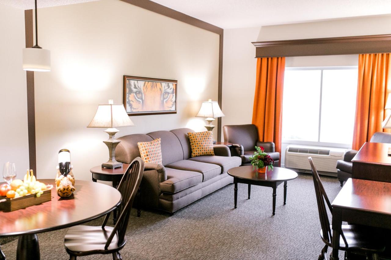 Clemson University's James F. Martin Inn — photo 5