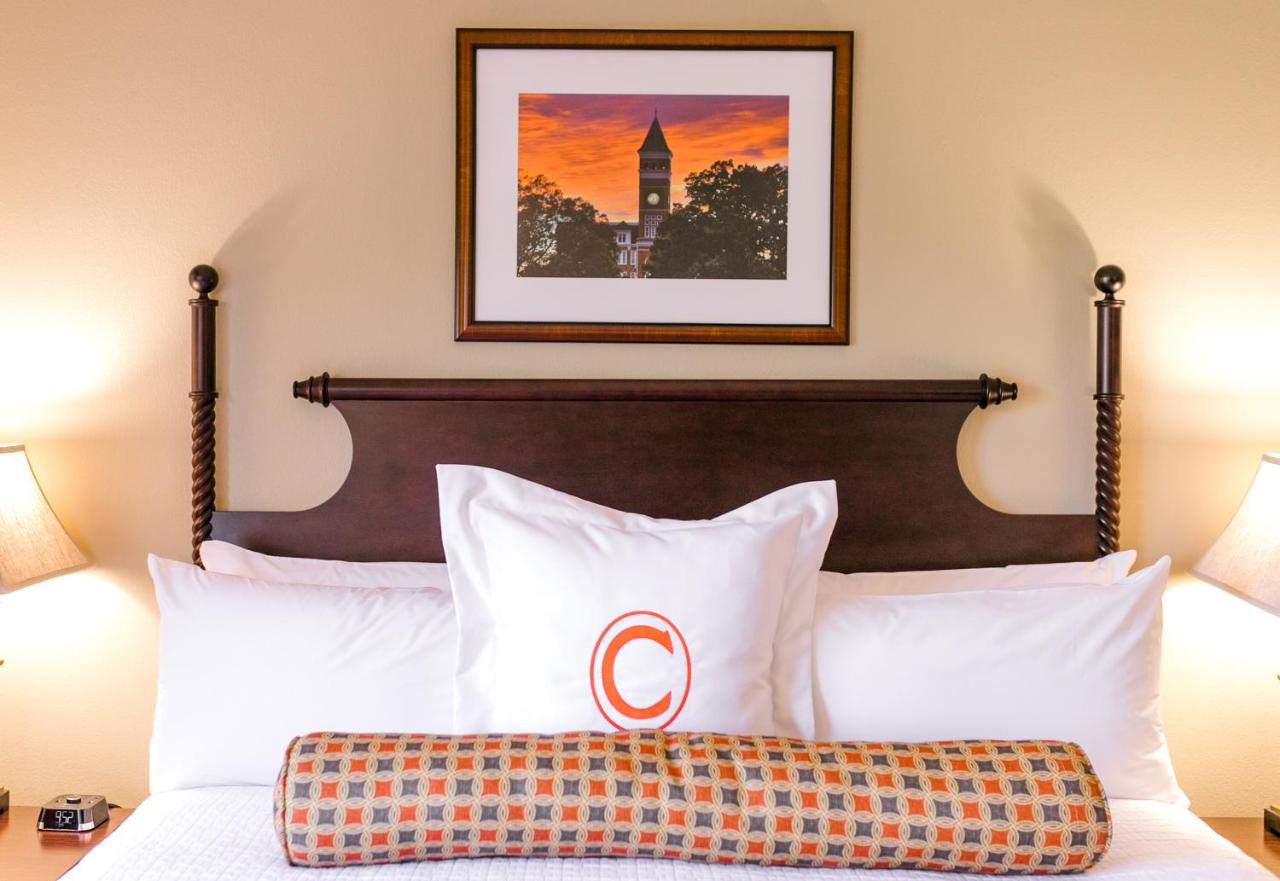 Clemson University's James F. Martin Inn — photo 11