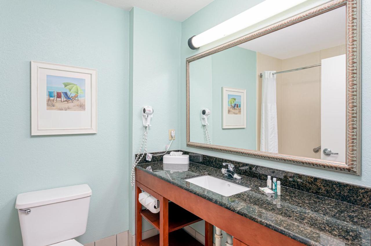 Beachside Hotel & Suites Cocoa Beach - Port Canaveral — photo 8