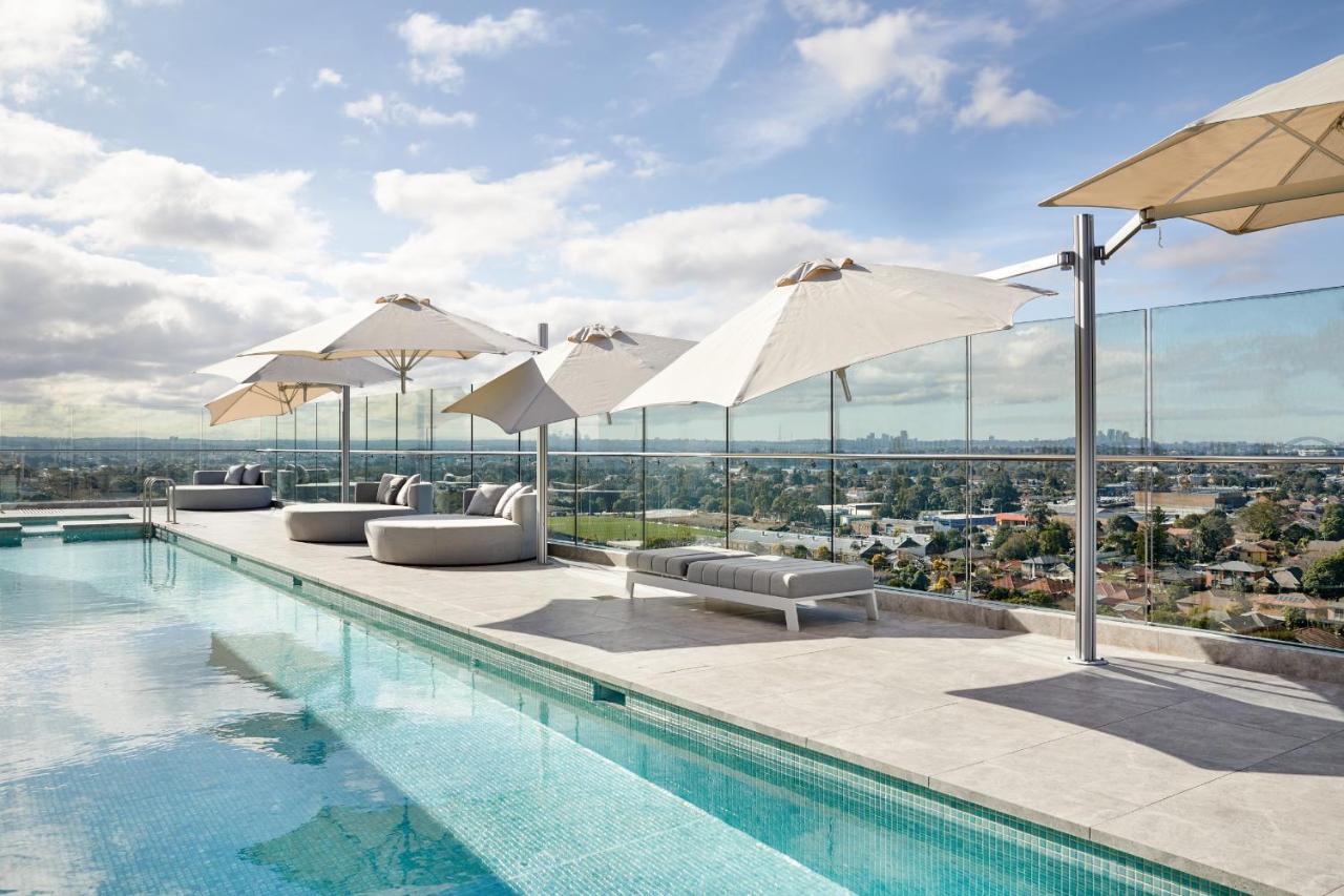 Rooftop swimming pool: Crowne Plaza Sydney Burwood, an IHG Hotel
