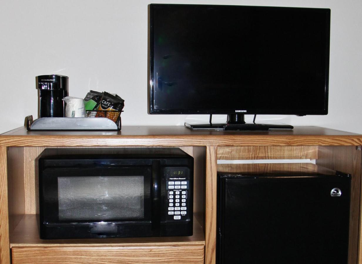 Homestead Inn and Suites — photo 12