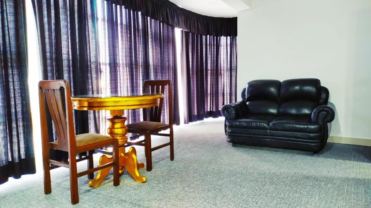 Hotel Alexander photo
