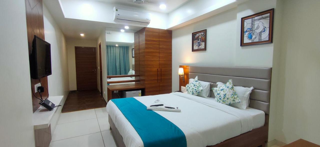 hotel sapphire inn (India Godhra) - Booking.com