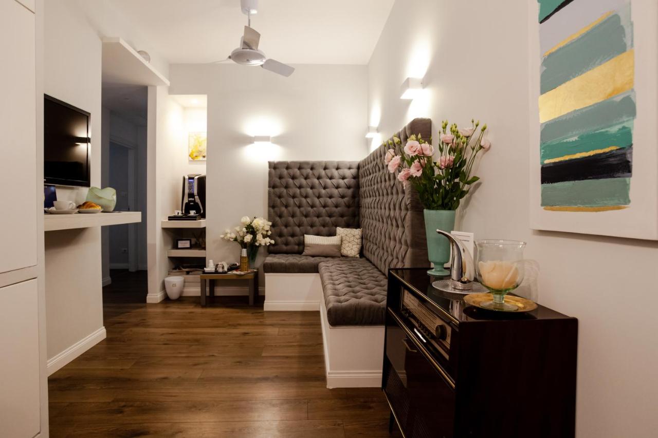 Eighty Four Rooms - 5