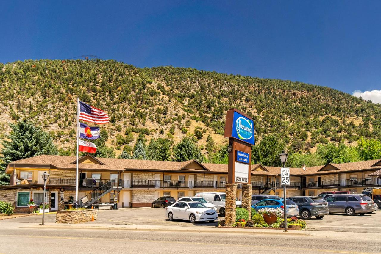 Glenwood Springs Inn — photo 12