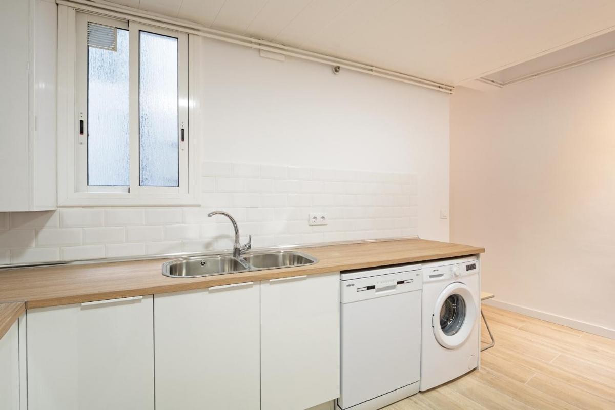 Bright & Modern 1 Bedroom Apartment (ESP Barcelona) - Booking.com