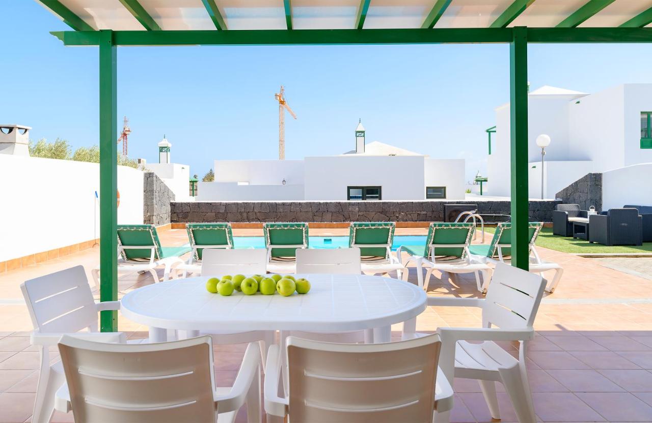 Villa Vera, Playa Blanca, Spain - Booking.com