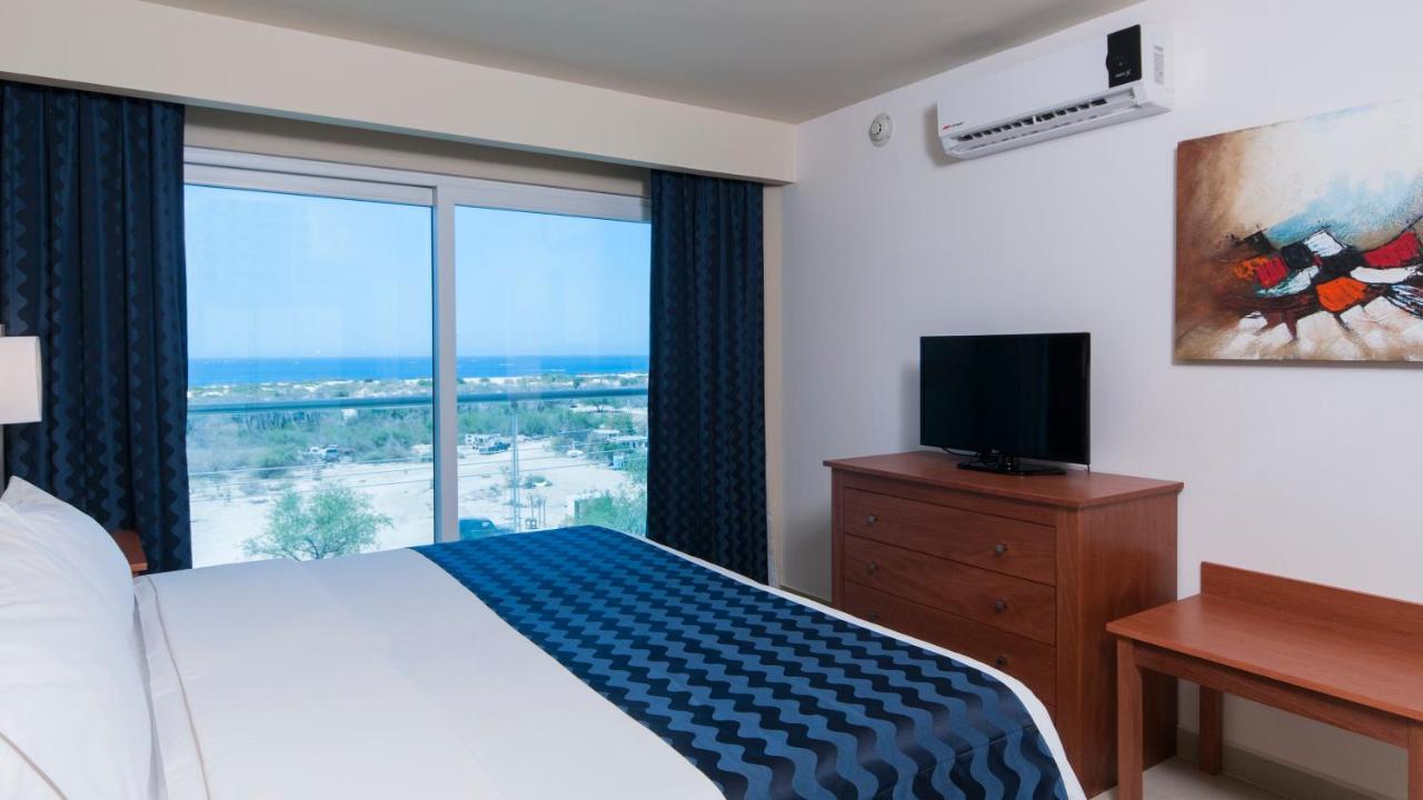 Holiday Inn Express Cabo San Lucas, an IHG Hotel photo