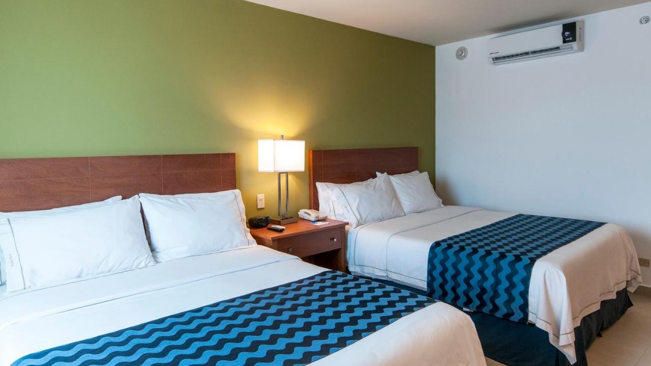 Holiday Inn Express Cabo San Lucas, an IHG Hotel photo
