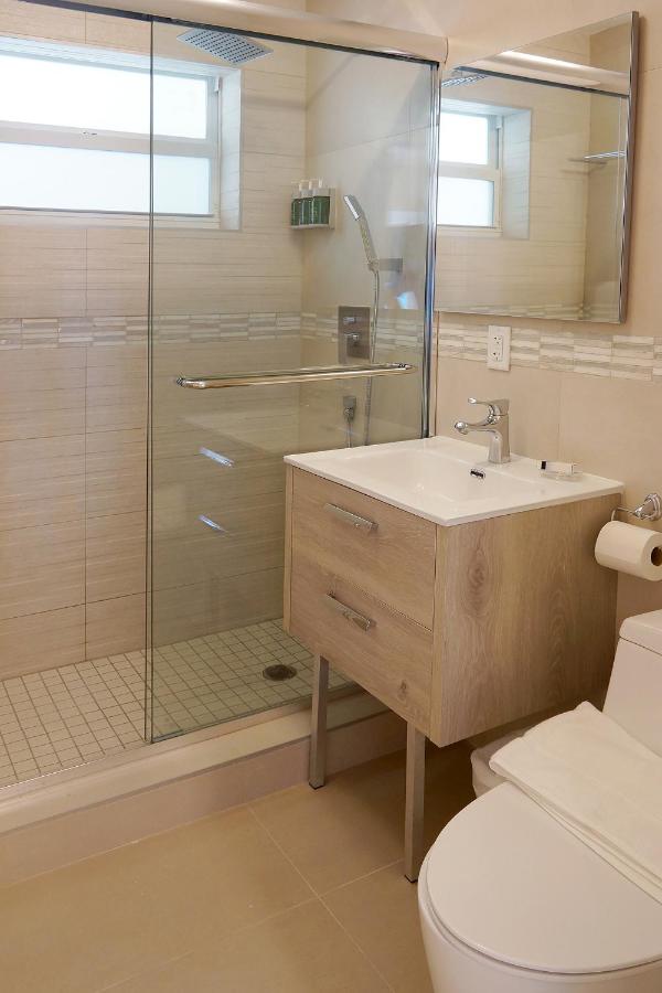 Diane Oceanfront Suites — photo 8