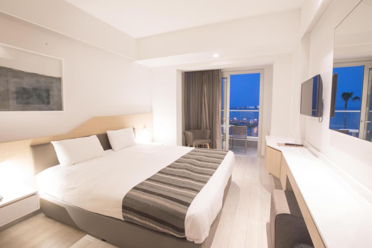 Evalena Beach Hotel photo
