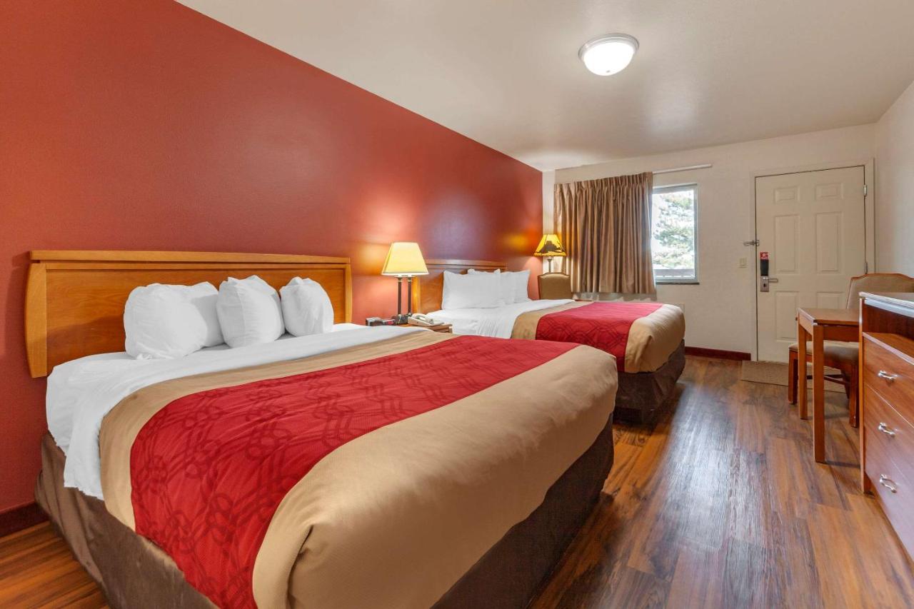 Harmony Inn & Suites — photo 13