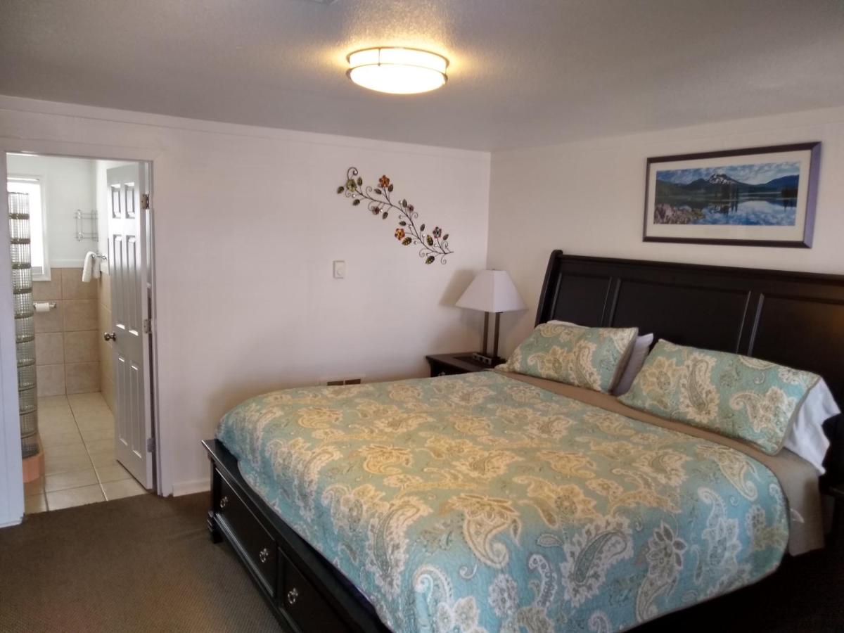 Holiday Motel — photo 24