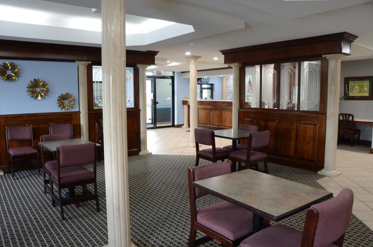 Gateway Inn Knoxville — photo 13