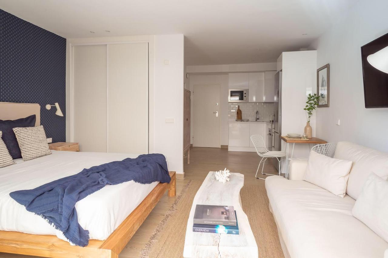 OleHolidays 505 Romana playa primera linea playa, Marbella ...