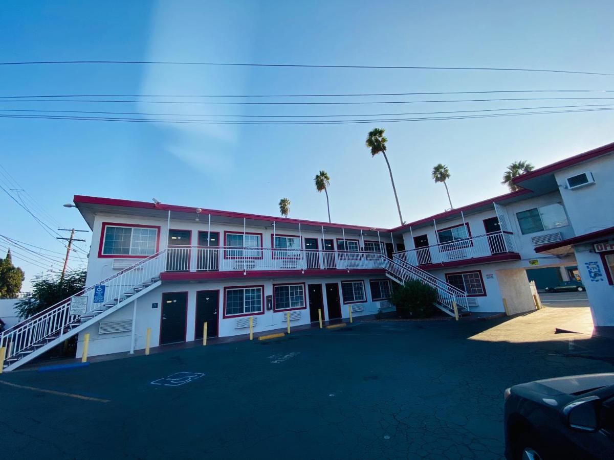 Casa Valentine Inn - Los Angeles — photo 24