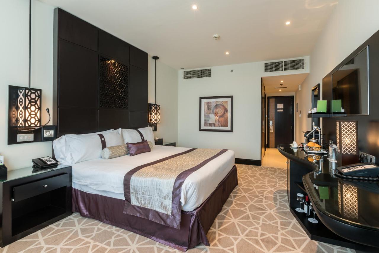 Holiday Inn Dubai Al Barsha, an IHG Hotel photo