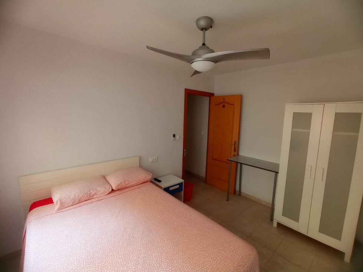 Homestay Salmay Home, Alicante, Spain - Booking.com
