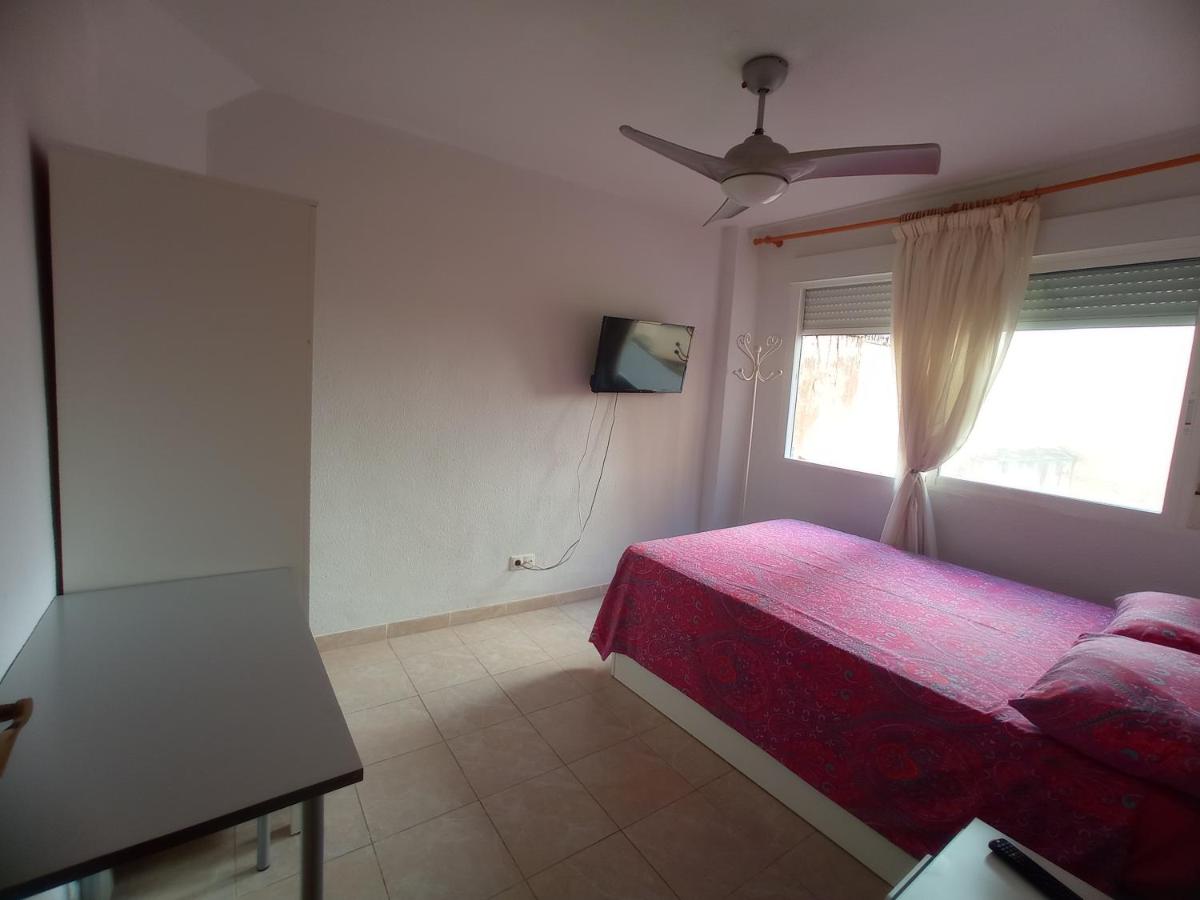 Homestay Salmay Home, Alicante, Spain - Booking.com