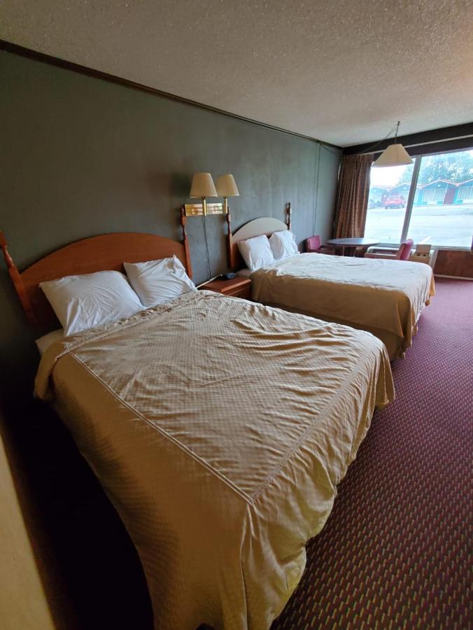 Gray Plaza Motel — photo 10