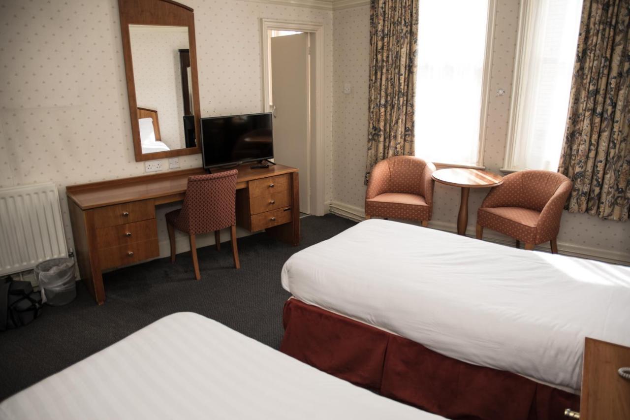 Crown & Mitre Hotel - Laterooms