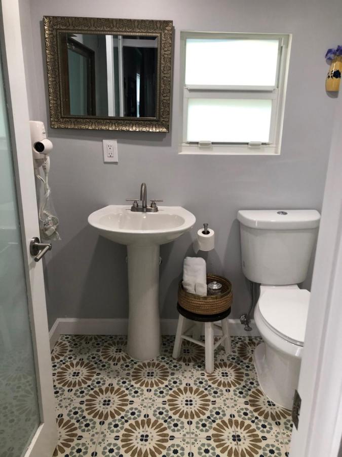 Private and Secluded Studio in Little Havana - 6V - 3