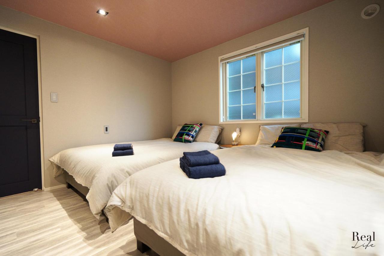 Real Life AOYAMA - 2