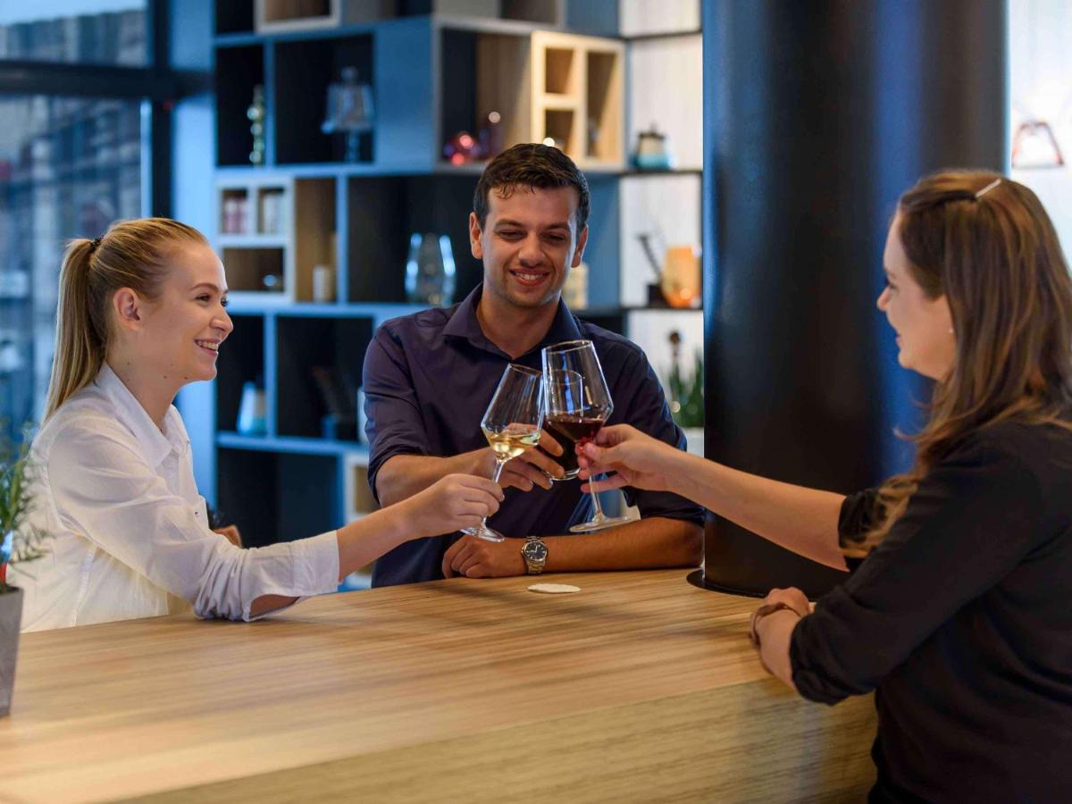 Novotel Wien Hauptbahnhof photo
